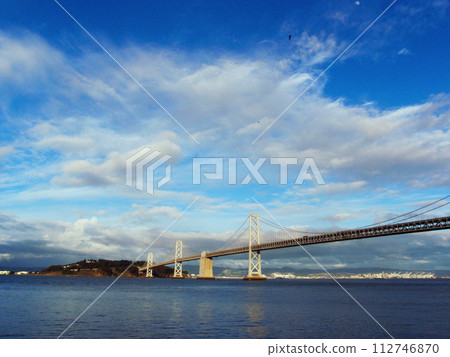 San Francisco side of Bay Bridge going into Yerba Buena island 112746870