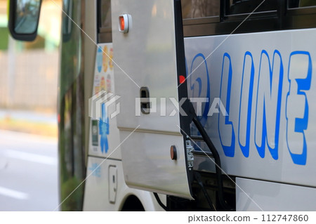 Sightseeing bus image 112747860