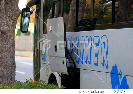 Sightseeing bus image 112747861