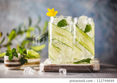 Cucumber infused detox water Cucumber infused detox water 112749649