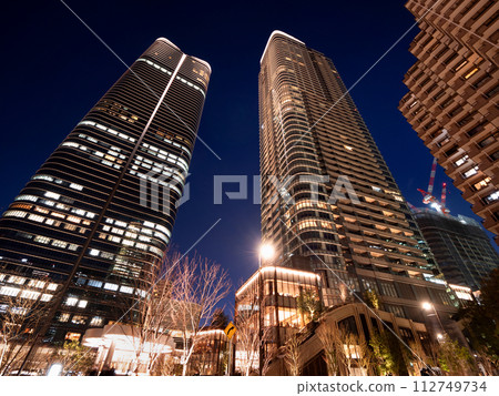 Azabudai Hills at dusk, Mori JP Tower and Residences, Tokyo 112749734