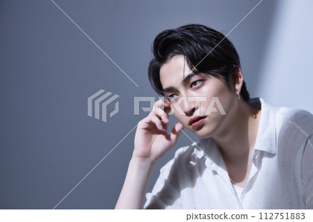 20多歲男性的美容 112751883