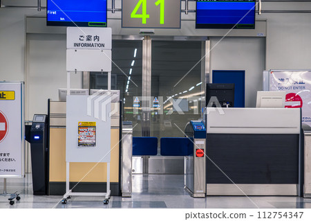 [#Airport] Boarding gate at Naha Airport 112754347