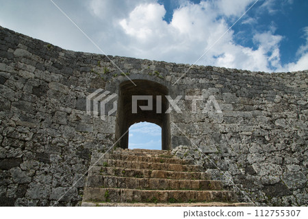 座喜味城跡【沖繩縣中頭郡讀谷村】 112755307