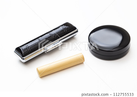 Seal and vermillion on a white background 112755533