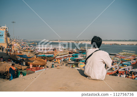 solo travel to india 112756736