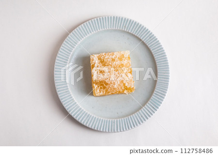 honey on a plate honey on a plate 112758486