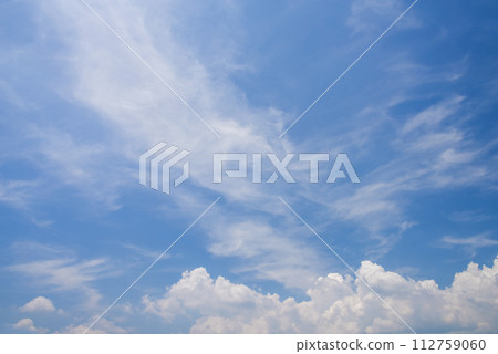 《Background material》Summer blue sky and thunder clouds 《Background material》Summer blue sky and thunder clouds 112759060