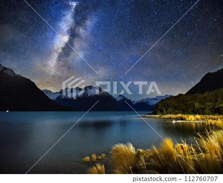 從高山湖泊看到的銀河 112760707