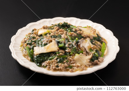 Spinach and king king meat minced bean paste Spinach and king king meat minced bean paste 112763000