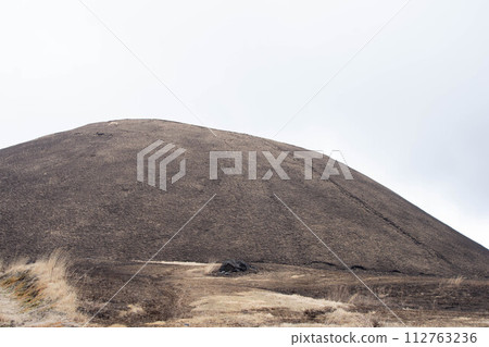 燒毀後的山 燒毀後的山 112763236