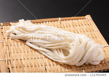本間烏龍麵(手擀麵) 本間烏龍麵(手擀麵) 112763445
