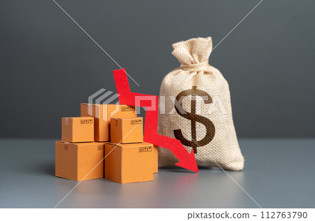 Boxes with goods and a red arrow up next to a dollar money bag. Economic deterioration and fall of sale profits. Trade shortage. Low demand for goods. Import and export. Boxes with goods and a red arrow up next to a dollar money bag. Economic deterioration and fall of sale profits. Trade shortage. Low demand for goods. Import and export. 112763790