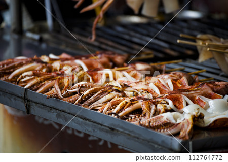 烤魷魚的美味 烤魷魚的美味 112764772