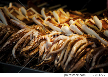 烤魷魚的美味 烤魷魚的美味 112764777