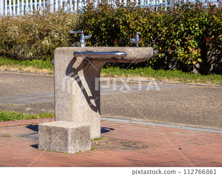 公園飲水機 公園飲水機 112766861