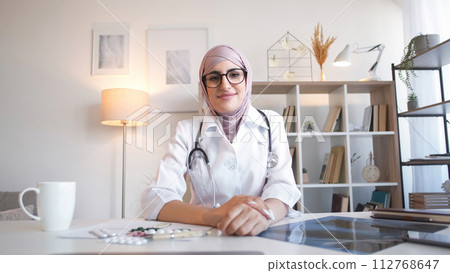 Doctor online consultation telemedicine woman 112768647