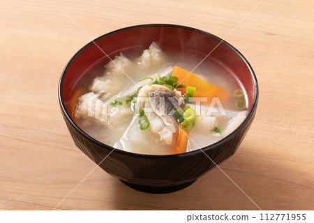 紅鱈魚味噌湯 紅鱈魚味噌湯 112771955