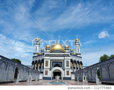 Brunei's New Mosque 112775960