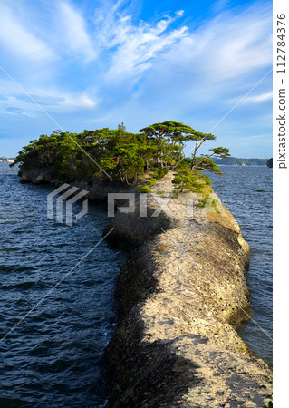 Matsushima's blue sea and sky Matsushima's blue sea and sky 112784376