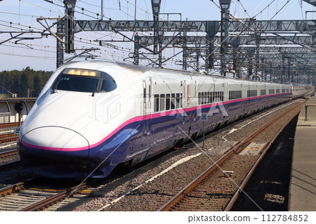 Tohoku Shinkansen E2 series Yamabiko (Yamagata Shinkansen E3 series Tsubasa combined) 112784852