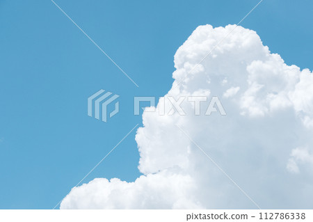 夏天藍天 112786338