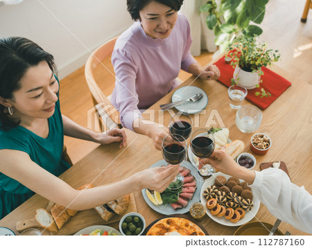 吐司 乾杯 祝酒 112787160