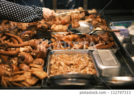 Taiwanese gourmet side dish shop 112787313
