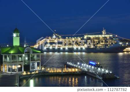 橫濱港的夜景 112787782