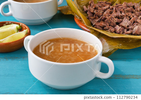 墨西哥牛肉 Barbacoa 和 Barbacoa 清湯 112790234