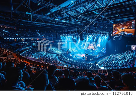 Image of an e-sports tournament 112791013