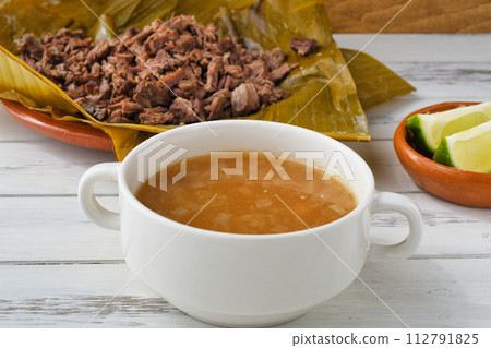 墨西哥牛肉 Barbacoa 和 Barbacoa 清湯 墨西哥牛肉 Barbacoa 和 Barbacoa 清湯 112791825