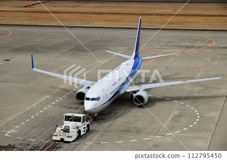 從仙台國際機場觀景台看到的飛機 112795450