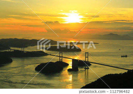 [愛媛縣] 來島海峽大橋（島波海道） 112796482