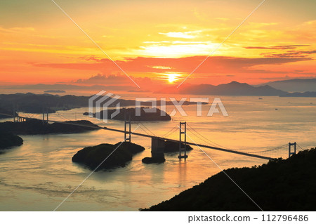 [Ehime Prefecture] Kurushima Kaikyo Bridge at sunset (Shimanami Kaido) 112796486
