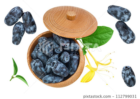 Fresh honeysuckle blue berry in wooden bowl isolated on white background with full depth of field. Top view. Flat lay 112799031