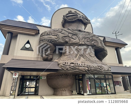 Clay figurine at Gono Line Wooden Station Clay figurine at Gono Line Wooden Station 112805668