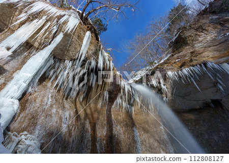 Shichijo Otaki - Spectacular winter scenery in Hokkaido - Icefall of natural art 112808127