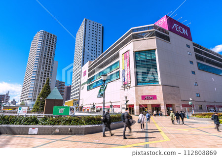 Japan's Sagamihara Cityscape - View of tower apartments from in front of Hashimoto Station Japan's Sagamihara Cityscape - View of tower apartments from in front of Hashimoto Station 112808869
