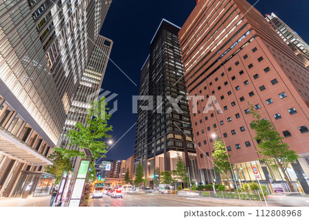 《東京》大手町辦公區，日本經濟的中心 112808968