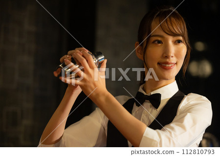 調酒師的女人 調酒師的女人 112810793