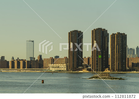 Manhattan Skyline, Waterside Plaza Condos from East Side Manhattan, Panorama, River, Architecture 112811872