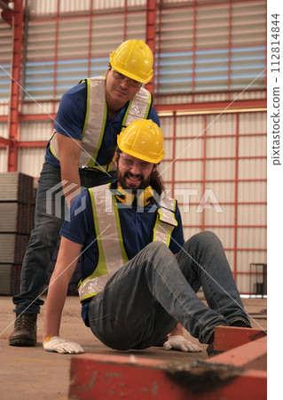 Engineer has accident when he work at factory. 112814844