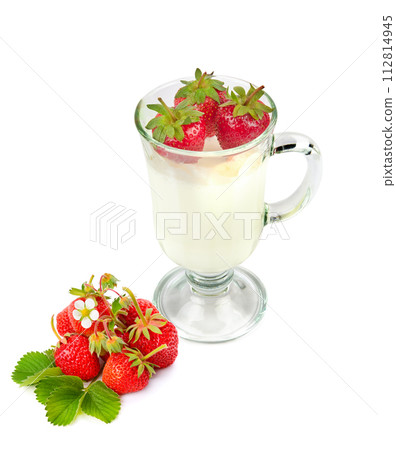 Glass with strawberry smoothie and strawberry fruit isolated on white. Collage. Vertical photo Glass with strawberry smoothie and strawberry fruit isolated on white. Collage. Vertical photo 112814945