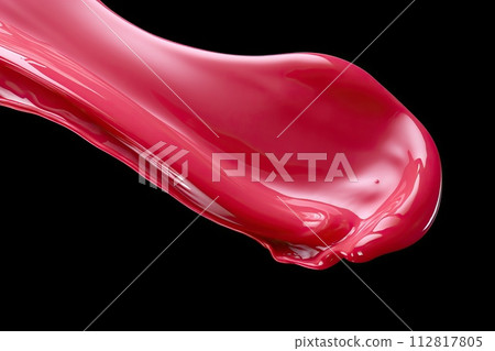 Texture of lip gloss. Smudged pink lipgloss isolated on black 112817805