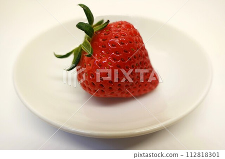 Strawberry  112818301
