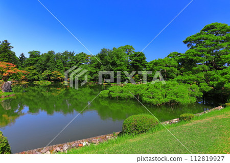 [石川縣] 天氣晴朗的兼六園（唐崎松） 112819927