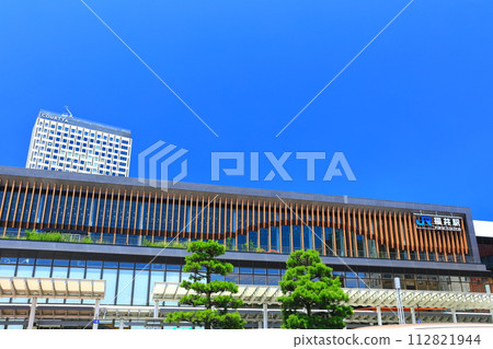 [Fukui Prefecture] Sunny JR Fukui Station East Exit (Hokuriku Shinkansen) 112821944