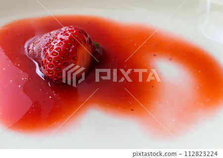 草莓甜點草莓草莓慕斯糖漿醬 112823224