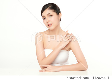 Beautiful young asian woman with clean fresh skin on white background, Face care, Facial treatment, Cosmetology, beauty and spa, Asian women portrait. 112823601